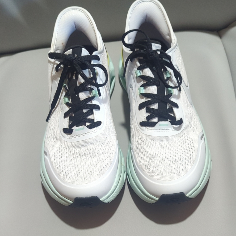 Skechers White and Green Athletic Shoes with Breathable Mesh